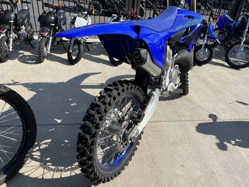 2025 Yamaha TMax 560 - 2025 Yamaha YFZ450R SE