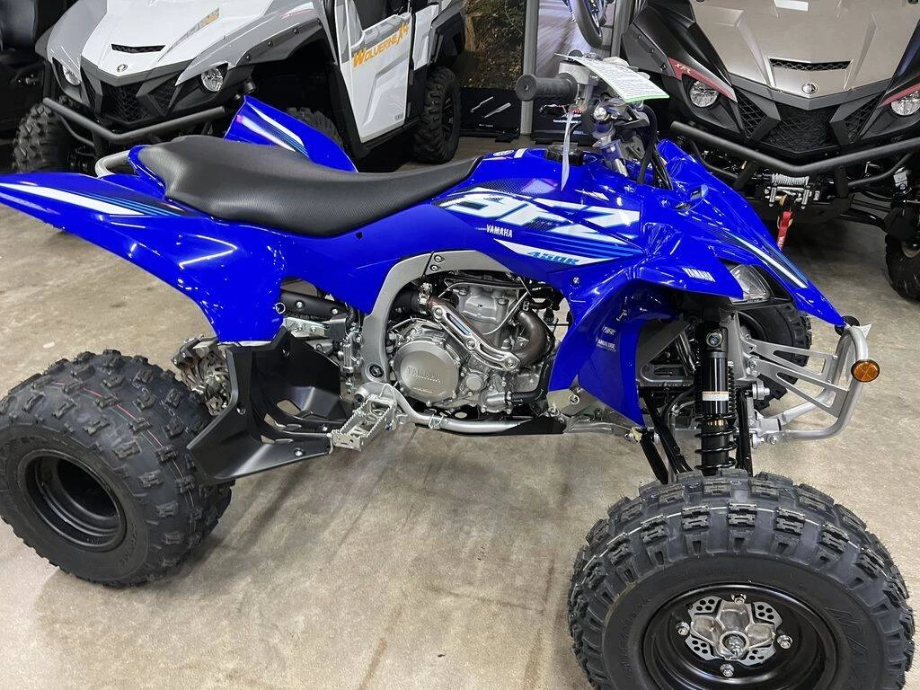 2025 Yamaha TMax 560 - 2025 Yamaha YFZ450R SE