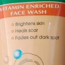 Acnes (Vitamin Cleanser)