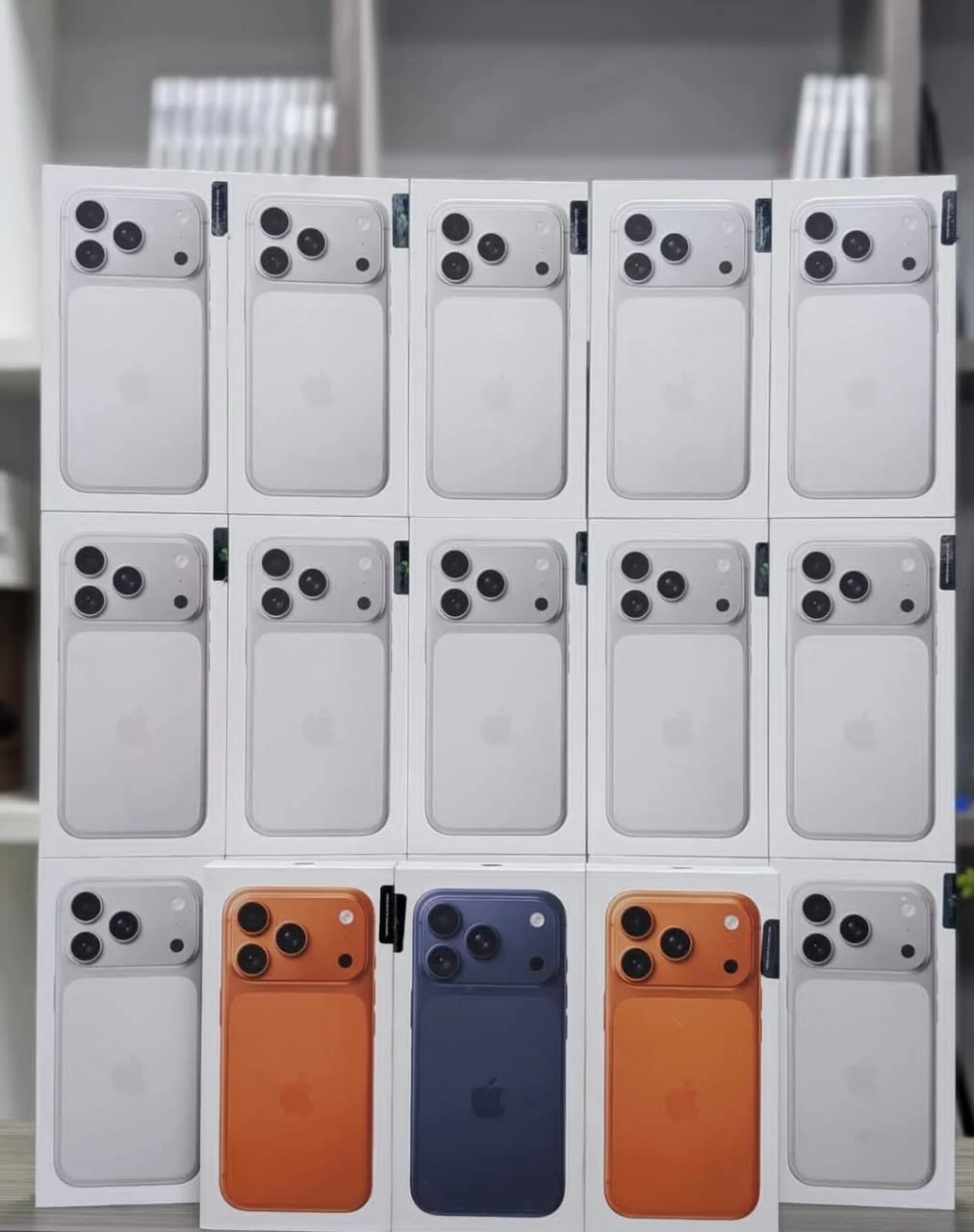 Apple iPhone 17 Pro Max/ 16/15 series availble!