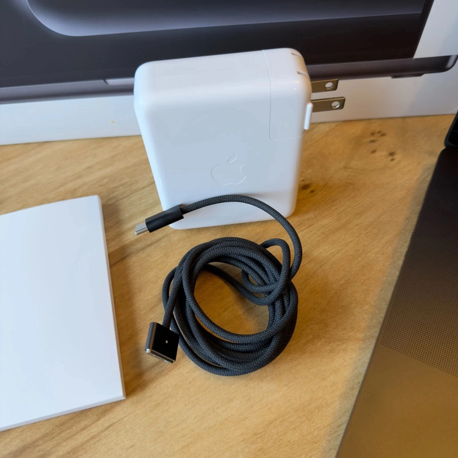 Apple Macbook Pro 16" 2026