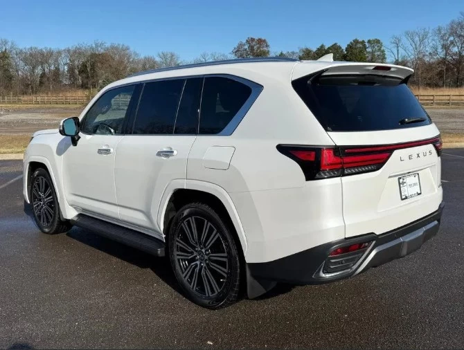 For Sale : Lexus LX600 Signature 2023 GCC