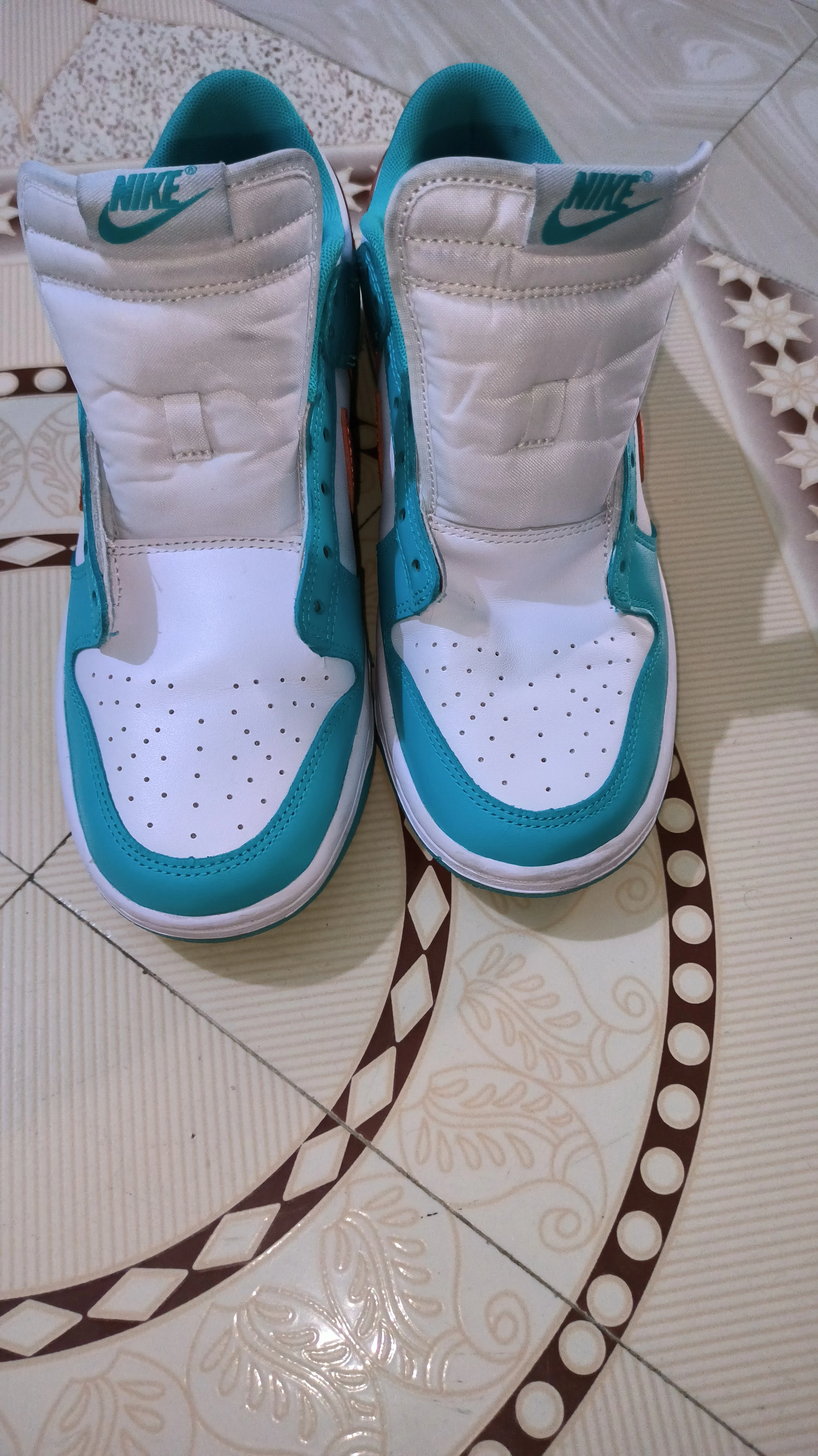 Nike SB Dunk Miami Dolphin