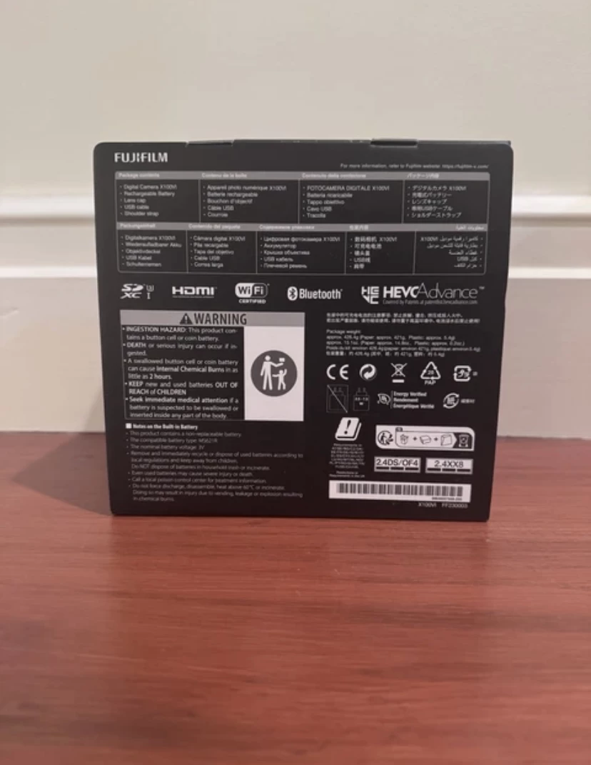 Original Fujifilm X100VI Digital Camera With Zero Shutter Count.