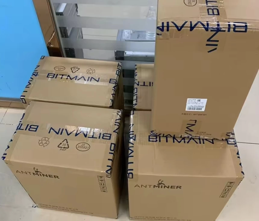 zcash Miner Z15 Pro  in stock 2,999usdt
